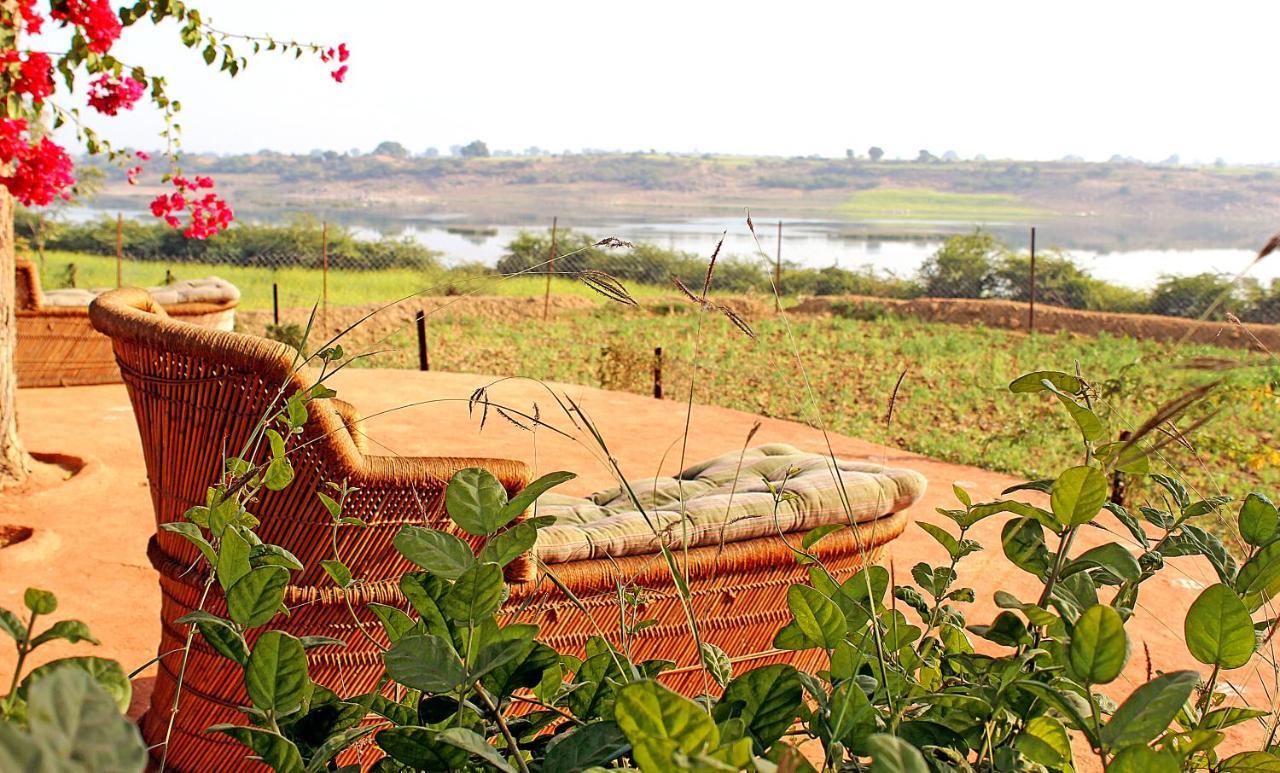 Bhadrawati - A Riverside Safari Lodge Ranthambore Eksteriør billede